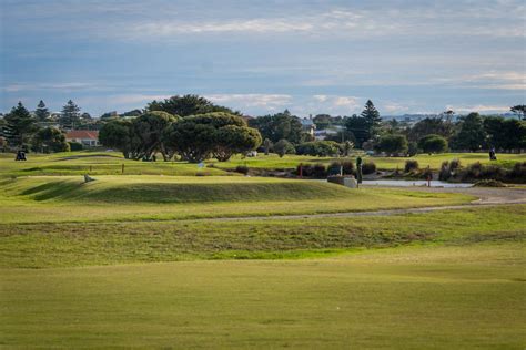 South lakes golf course - Detailed course information including rates, driving directions, hotels and weather forecast for South Lakes Golf Club, Goolwa.